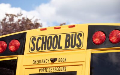 Be Aware of Ontario’s New School Bus Lights System